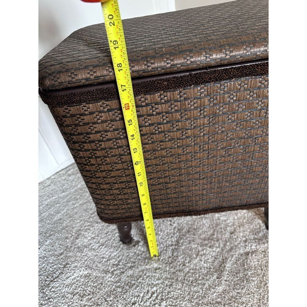 Vintage Redman wicker sewing bench - Picture 6 of 10